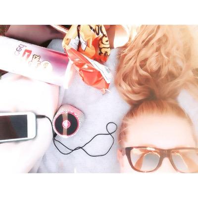 contestationYVR's profile picture. blogger, anthropologist, and cupcake eater