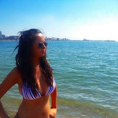 Lauri2r's profile picture. xQ no Hay Nada MaS BoniTo Q la SonRisa D un niÑo :D