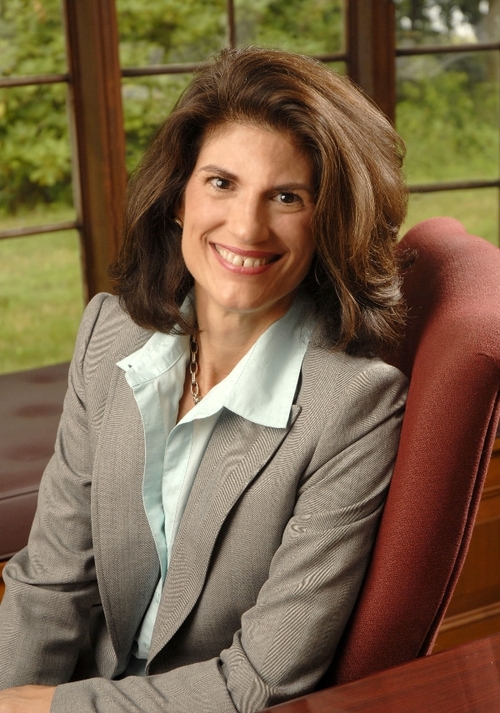 ConnectedLeader's profile picture. Performance strategist, leadership specialist, branding expert, mom entrepreneur, professional speaker and author of The Connected and Committed Leader.