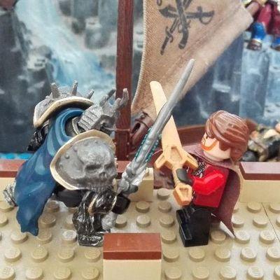 Nous sommes amateurs de brickfilm, je commence une chaine YouTube avec @Corbeau_Valere.