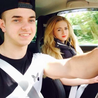 abbieandandy's profile picture. pagent queen fitness model