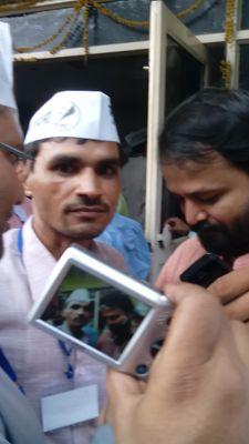 dineshchandra32's profile picture. 