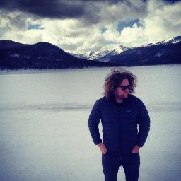 roadlyfe's profile picture. Traveling photographer, {software developer}, star gazer.