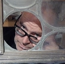 arnoloeb's profile picture. Arno Loeb war Mitbegründer der Magazine- Lueginsland- Szene und AuA. Jetzt beobachtet er und  bloggt.