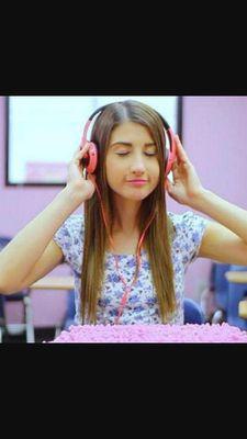 maybaby245's profile picture. this is maybabies fans
page
if u dont like her u dont like me too