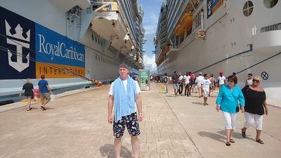 downtownlarry59's profile picture. 