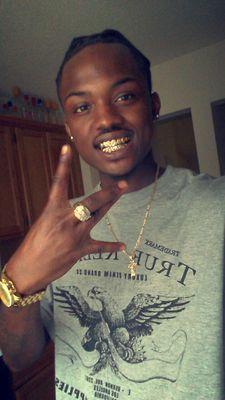 Dark_N_Hndsome's profile picture. Don't Tell Me Tha Skys Tha Limit Where Its Footprints On Tha Moon