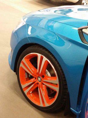 An alor blue, orange line Seat Leon Cupra with 280 horsepower