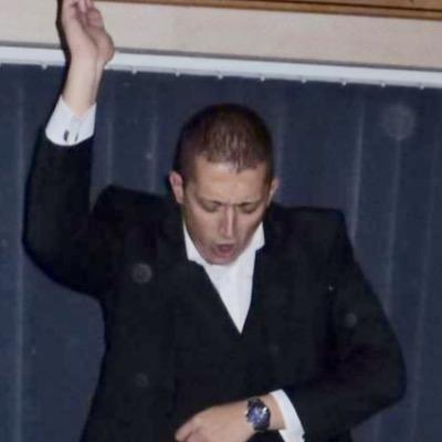 Salesman, other half, kickboxer and Brazilian Ju Jitsu enthusiast, kayaking, Brentford FC fan, friend, son, brother, bloke!
