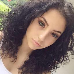 18yo. Paris. Va voir @SupremeFelix si tu veux des followers au lieu de me demander comment j'ai fait ✌️
