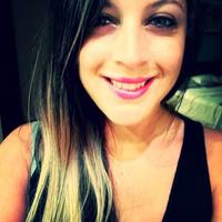 Christina Lindsey - @imaRockurBoat Twitter Profile Photo