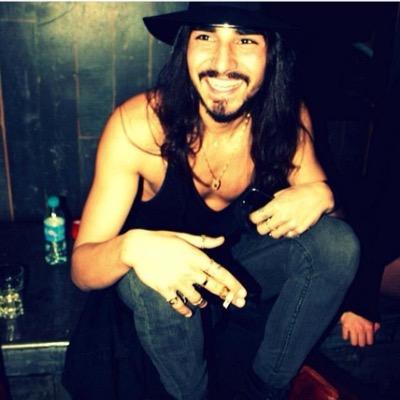 willyrpgplr's profile picture. there is beauty behind this madness.... eva