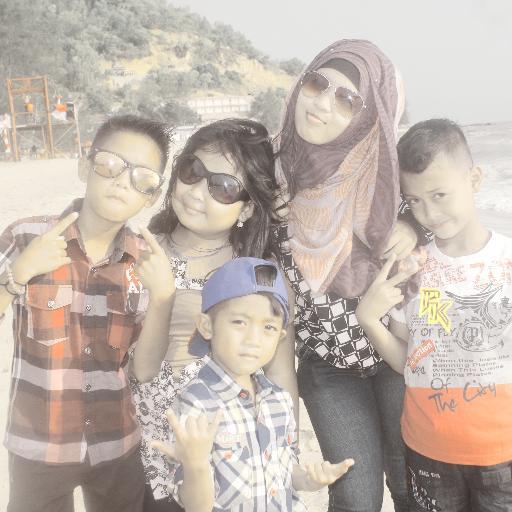 januarsih3's profile picture. 