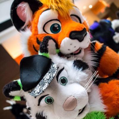 Sharing all your fuzzy adventures! Keeping up with #fursuitfriday, #fursuit, cons and all you lovely fluffs in the feed 📸👍 Active daily, DMs Open!