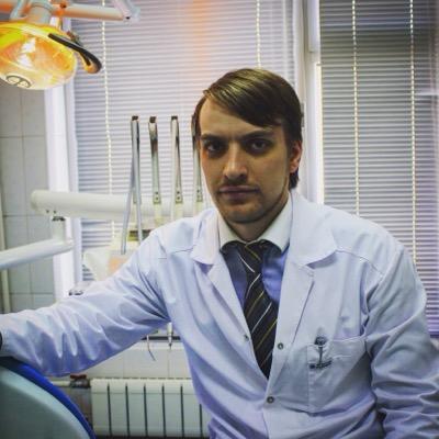 Врач-стоматолог. Сотрудник #МГМСУ Председатель секции по здравоохранению молодежной палаты при Мосгордуме. Председатель МП Бутырский. #стоматология #МГД