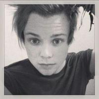 .Worthless and dead. (@uselessashy) 's Twitter Profile