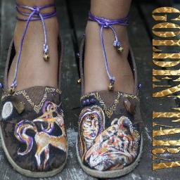 goldentarashoes's profile picture. I love to see art 
Hear jingly sounds,
Carrying magical pieces! 
I combined them on my shoes for whenever I walk
I see art
Hear jingly 
& Spread magic