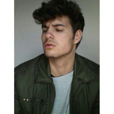 robynrpgdci's profile picture. i dont wanna be your friend i wanna kiss your neck