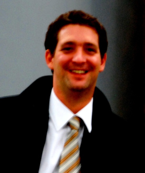Live in Asia, love Japanese food & travel, my passion: helping people get ahead; Headhunter, Board Member of new Job - Networking - Community Jobeedo.com