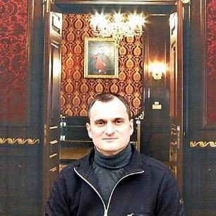 Dennis_Hir's profile picture. Personal Development