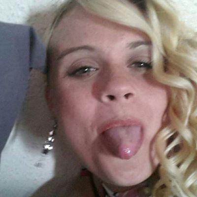 hannahg11957436's profile picture. add me on snap firetiger27  and kik firetiger28