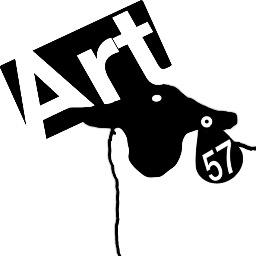 We are Yorkshire felt artists.
Using a range of natural and dyed Merino and wool from British sheep breeds, we create beautiful felt art.
