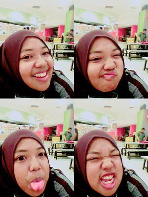 ChabanaDwi's profile picture. 