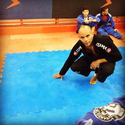 AsarRevFit's profile picture. call me an iconoclast