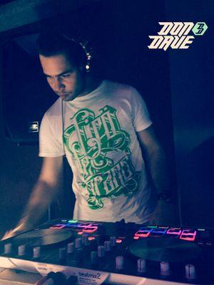iOs Entusiasta
Desarrollo Web
Music
Marketing
Dj Live
