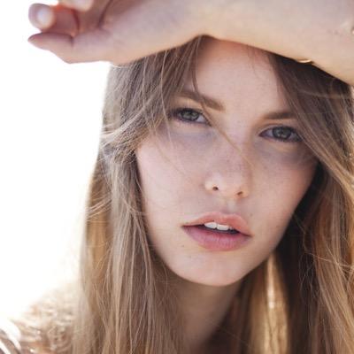 biancaneves007's profile picture. Spanish, French, Inglish and Portuguese
