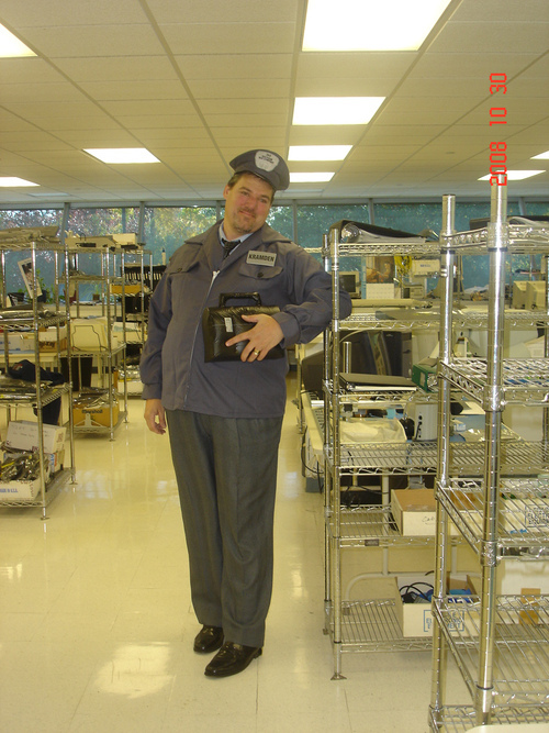 HuckleBuck929's profile picture. I'm happily married with two kids.