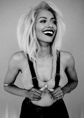 KatSHRPG's profile picture. She's dancing like a bitch.