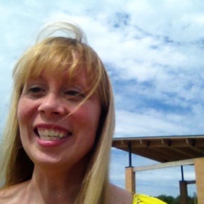 CndCaroline's profile picture. Dog momma, hiker, lover of markers & stickers, guidance counselor of law students.