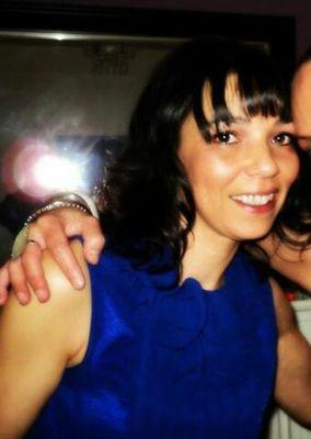 My loves: my beautiful daughter, crafts, cats, crochet, clothes.
Battles: Too many!!
