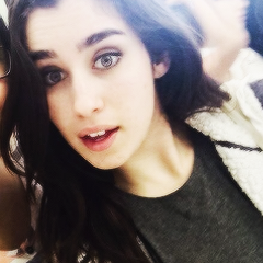 lauren_readbio's profile picture. please follow @lauren_jergay follow everyone back | Seguirei todos de volta