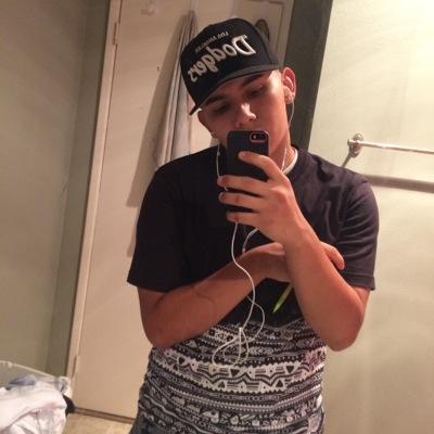 JuiceLikeThatt's profile picture. somewhere getting money