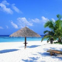 Servicing Cairns, in tropical North Queensland, Australia, Cairns http://t.co/8gsamECm8W has been online for more than a decade.