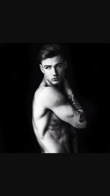 ThomasRPGUHM_'s profile picture. Droit & Sport