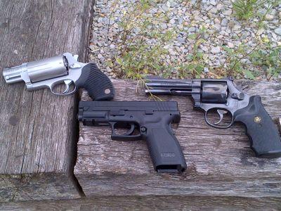 tony_krueger's profile picture. Married, father of a 2 1/2 y.o. daughter. Love heavy metal, hunting, fishing and green bay packers football. snapchat- kos8008