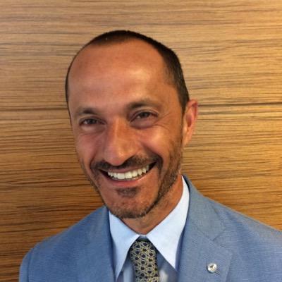 Private Banker banca mediolanum... Agente di calciatori...
