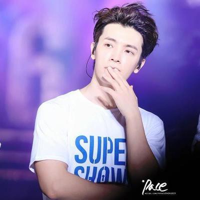 Waiting For @donghae861015 ♡