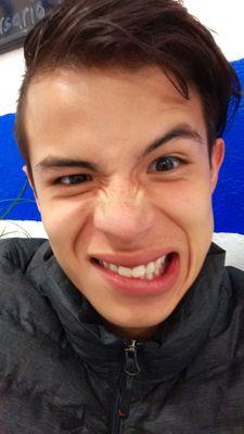 ElJorDanMc's profile picture. Bailale un poco, no te tomes tan encerio y regalame una sonrisa Instagram:@locjordan