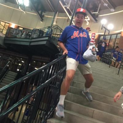 RobvDub's profile picture. 