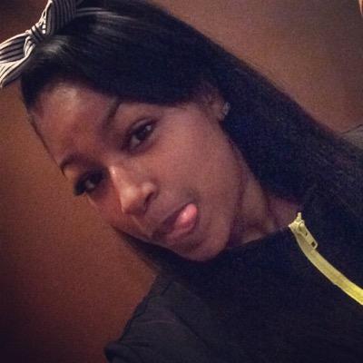 iiamcharm's profile picture. drinking some grape juice