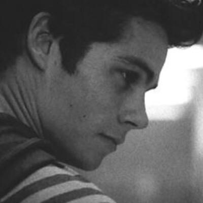 AllTimeSummer_'s profile picture. pls follow @bvckyxbarnes