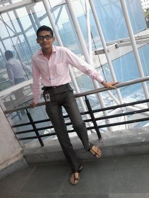 Viren1Shah's profile picture. diamond.industery.music travel music.friends