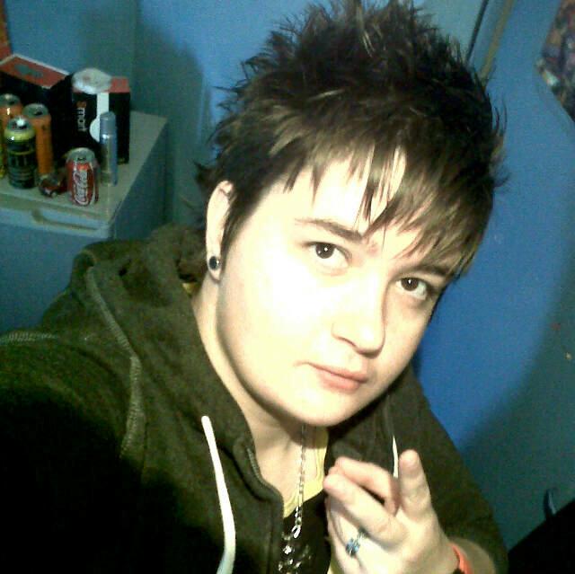 MarizkaJvR's profile picture. Student graphic designer, gamer and loving life all in 1