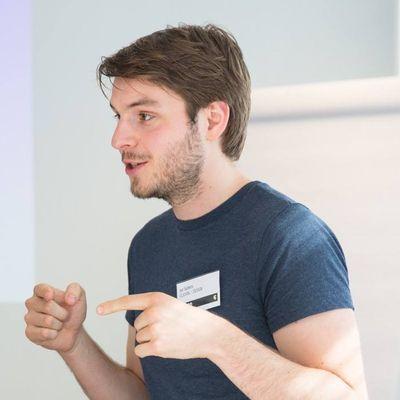 I love to develop and implement user-centred products, services and business models based on smart tech. and creating a positive impact (read Circular Economy).