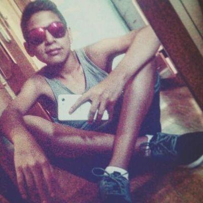 lkk 
instagram :fors_11
Lo que importa es reír,  reír juntos 12