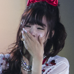 poderia estar matando poderia estar roubando mas só to divulgando aqui meu tumblr de icons de snsd sem psd vlw